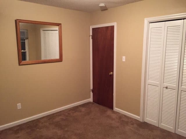 Building Photo - 210 Suffolk Dr