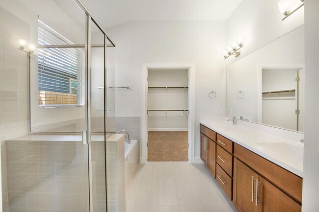 Building Photo - 8417 Yokohama Terrace