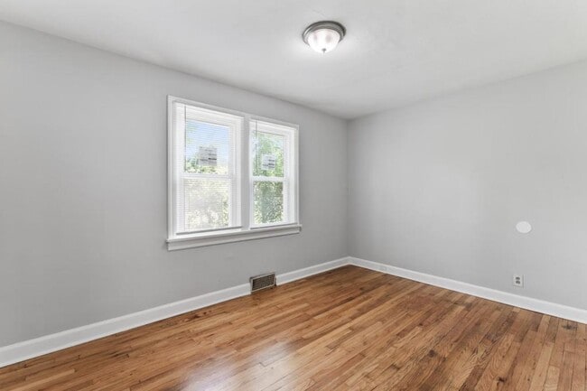 Building Photo - 5613 Jennings Station Rd