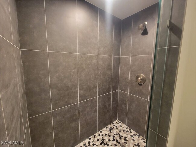 Building Photo - 8313 Bernwood Cove Loop