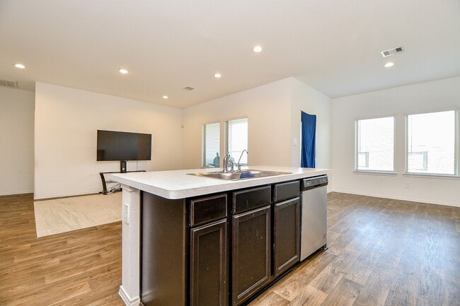 Building Photo - 21602 Zydeco Ct