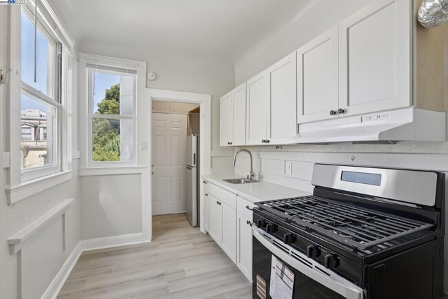 Building Photo - 3564 17th St