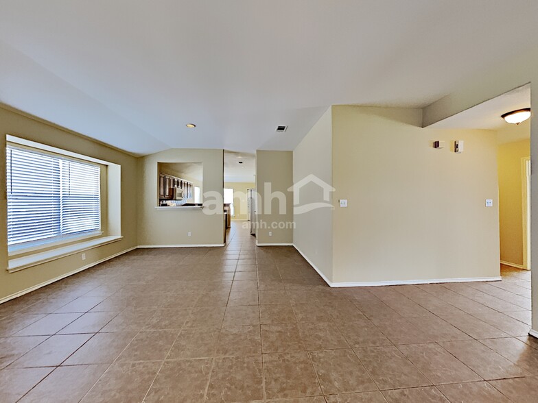 Building Photo - 2238 Cardigan Hill