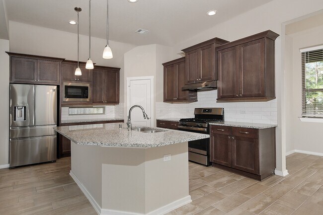 Building Photo - 151 Silva Creek Trl