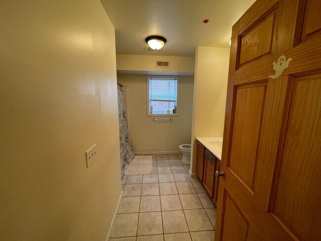 Building Photo - 1526 N 17th St