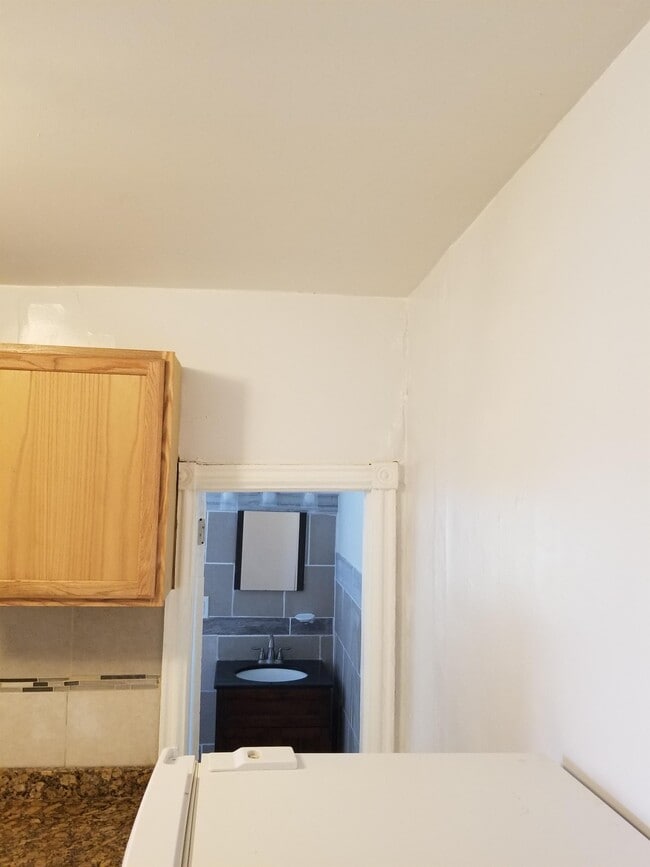 Building Photo - 2200 Washington St