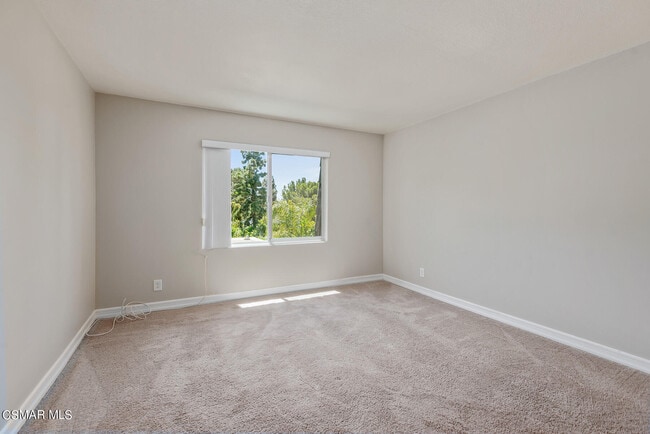 Building Photo - 1520 Redwood Cir