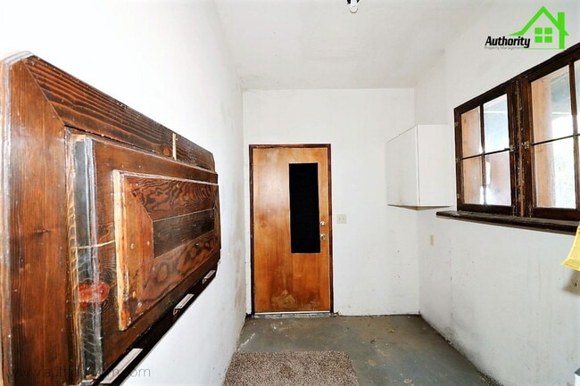 Building Photo - 3194 Veda St