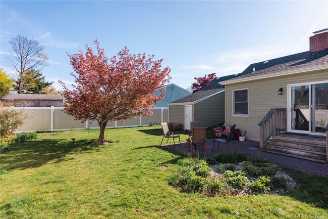 Building Photo - 22 Carman Blvd