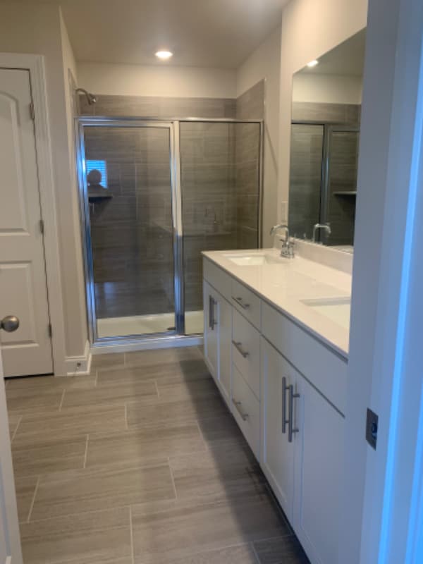 Building Photo - 204 Douglas Bend Rd