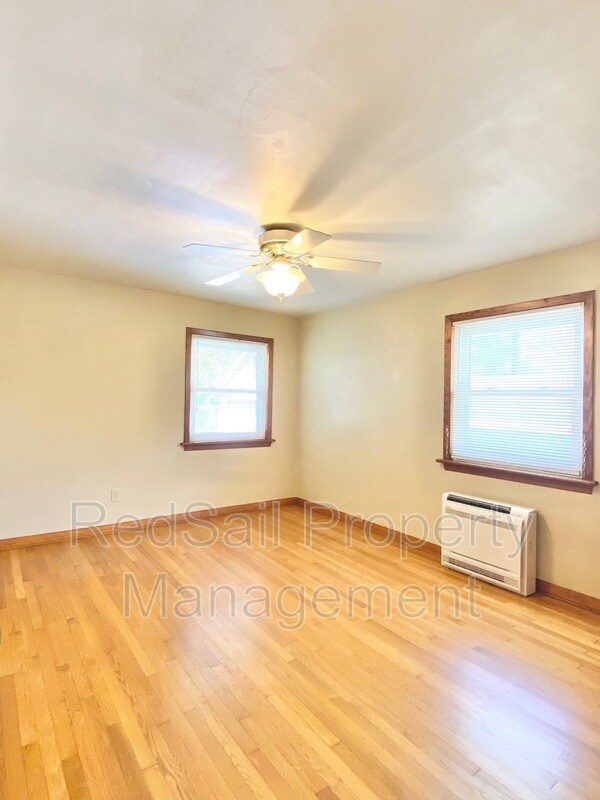 Building Photo - 315 Bunting Point Rd