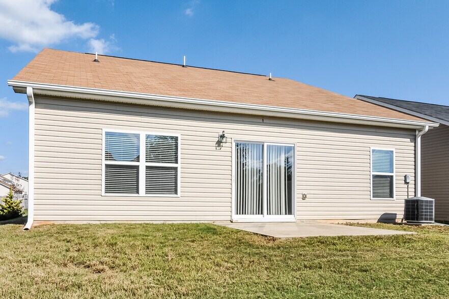 Building Photo - 309 Plymouth Dr