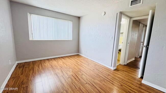 Building Photo - 732 N Halifax Ave