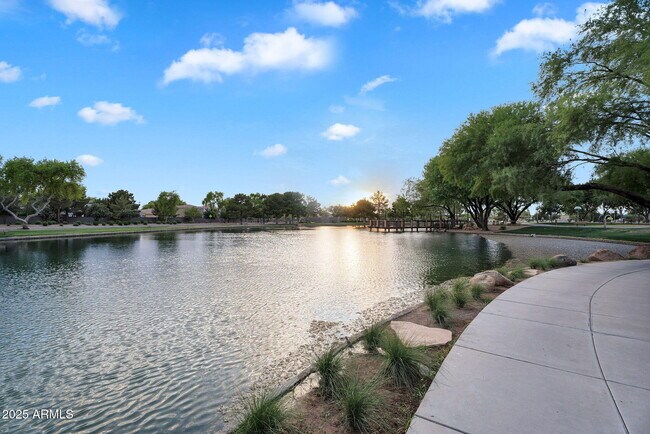 Building Photo - 4756 E Ironhorse Rd