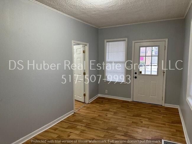 Building Photo - 813 N Jenison Ave