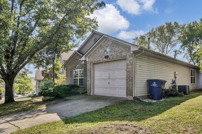 Building Photo - 1201 Red Stone Dr