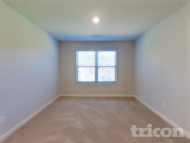 Building Photo - 767 Humphry Dr