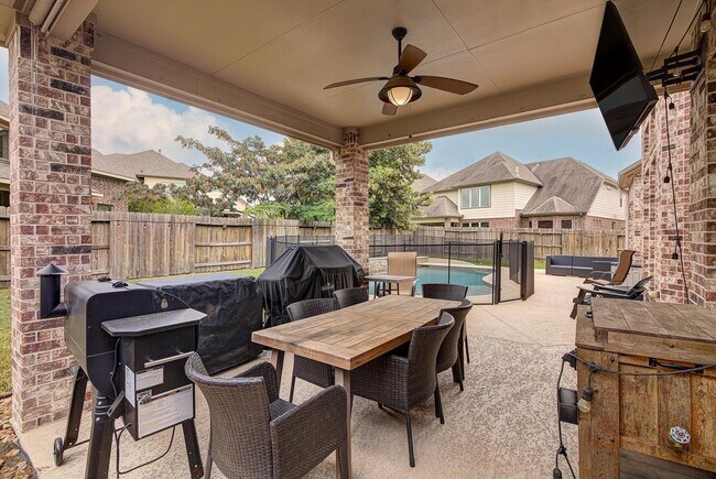 Building Photo - 27410 Starlit Ranch Drive