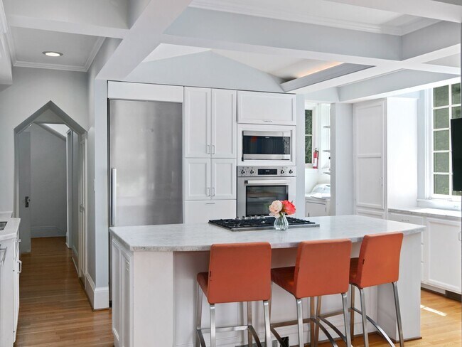 Building Photo - Mediterranean Oasis: Pre-Leasing Now!