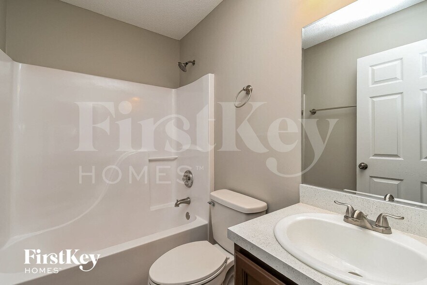 Building Photo - 12450 Harbor Winds Dr N