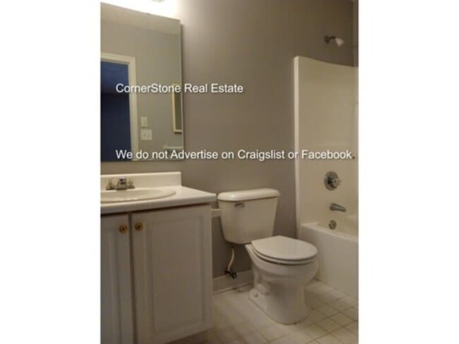 Building Photo - 405 Cityview Ln