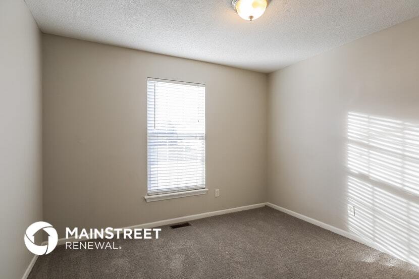 Building Photo - 960 N Walnut St