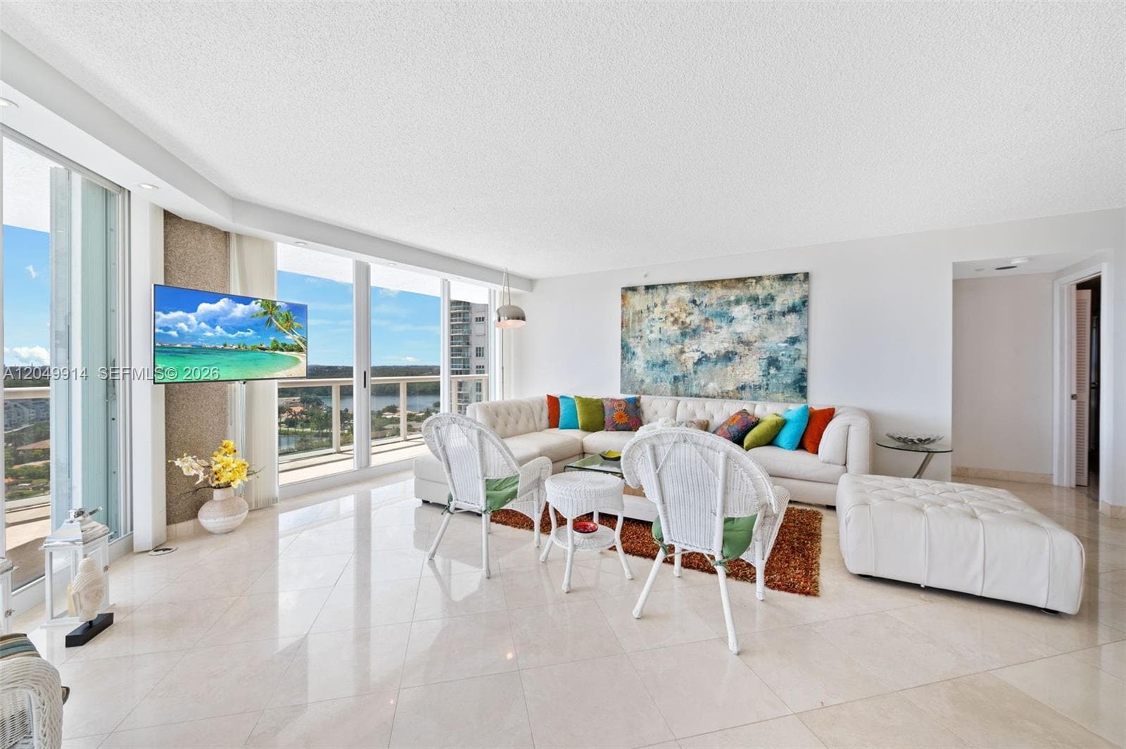 Building Photo - 16400 Collins Ave