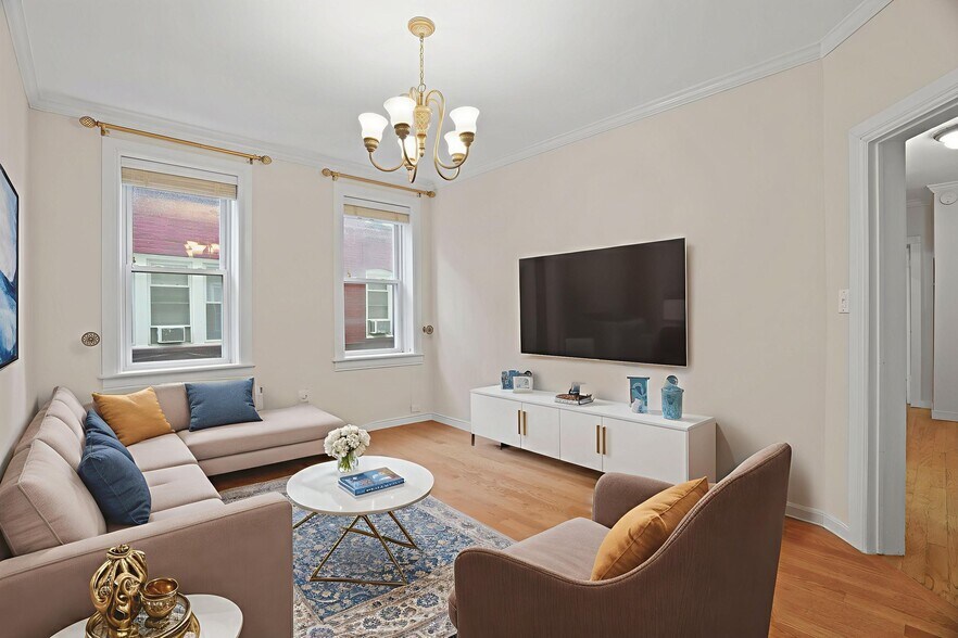 Building Photo - 6045 Boulevard E