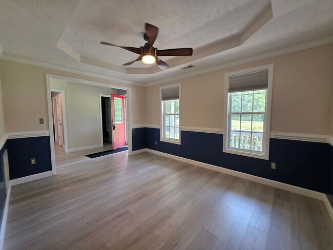 Building Photo - 184 E Ridge Ct