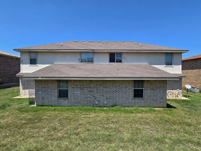 Building Photo - 3406 Zephyr Rd