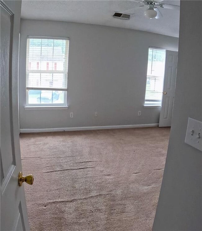 Building Photo - 255 Turnstone Rd