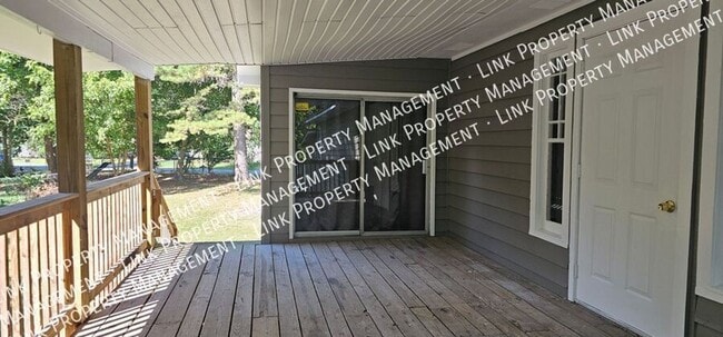 Building Photo - COMING SOON!  RENT TO OWN!  Renovated 3 Be...