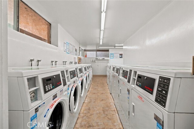 Building Photo - 7765 W 91st St