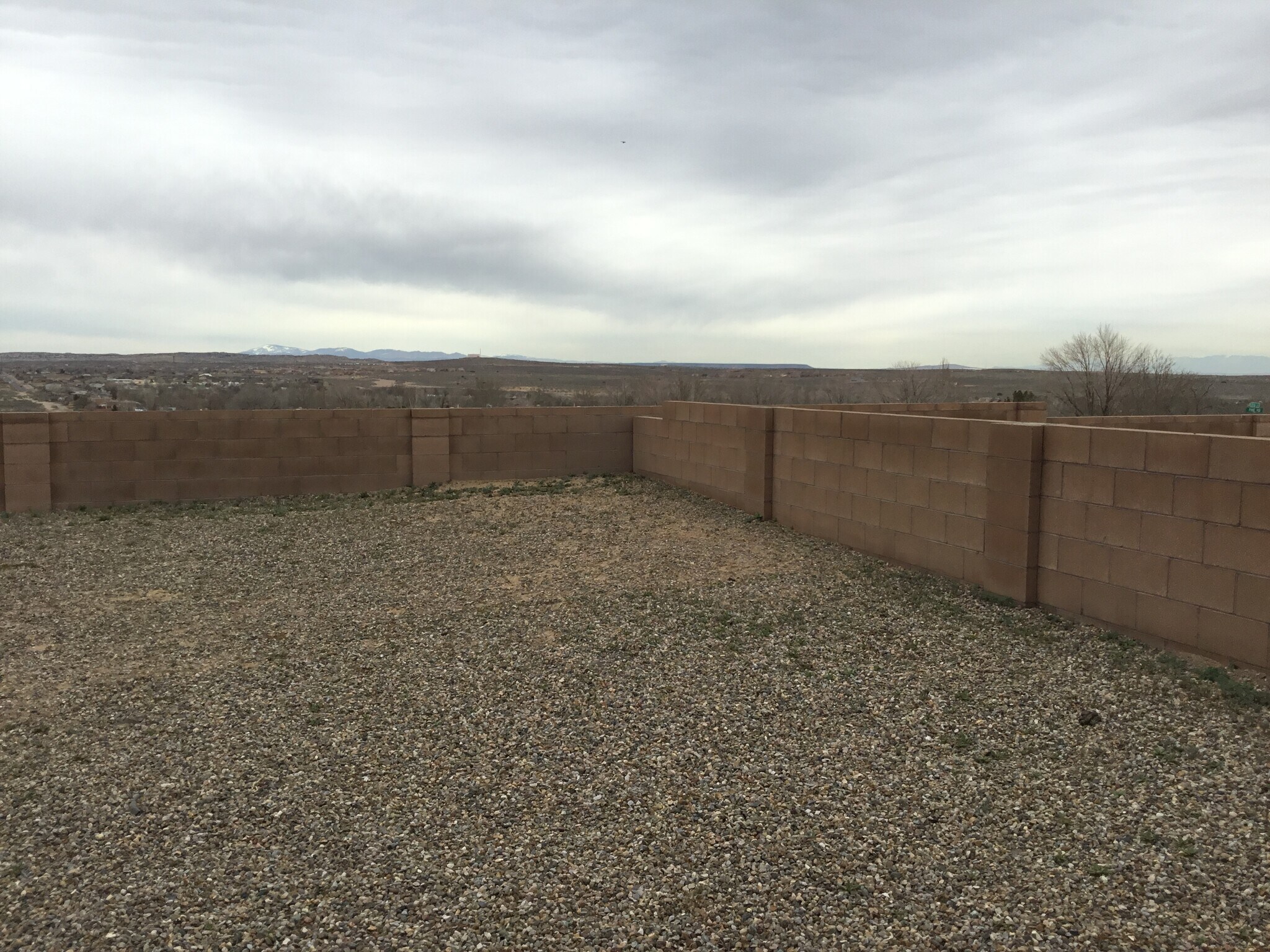 Building Photo - 709 Loma Pinon Loop NE