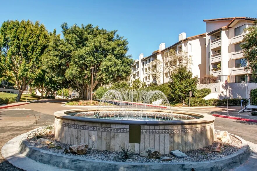 Building Photo - 5745 Friars Rd