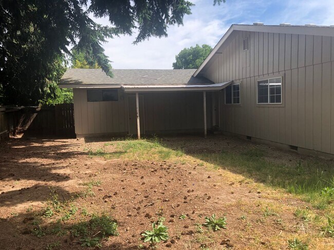 Building Photo - purvis02