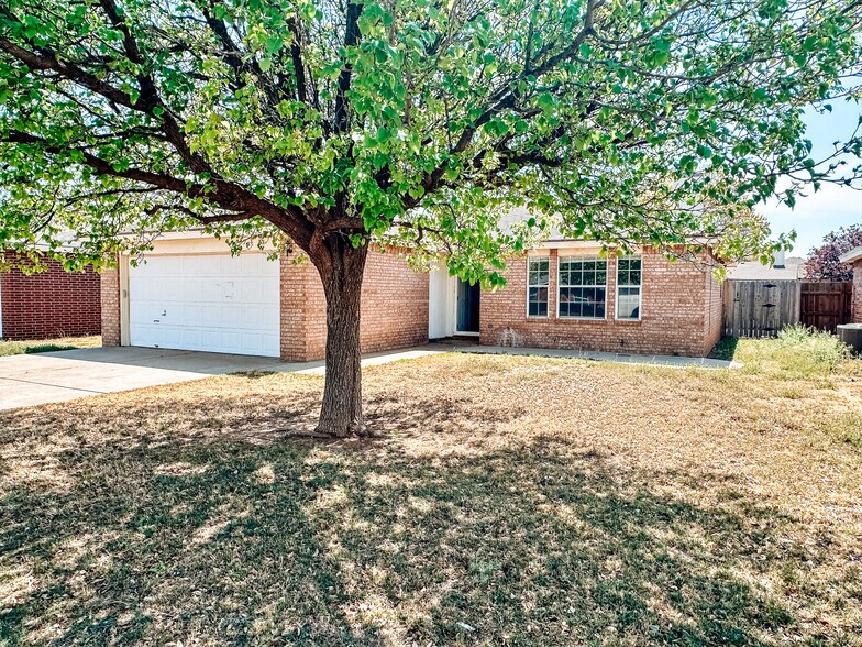 Building Photo - 6111 7th St