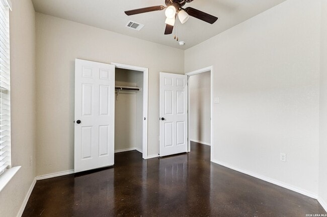 Building Photo - 219 Eugene Pass