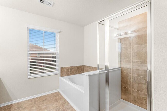 Building Photo - 18703 Windy Stone Dr