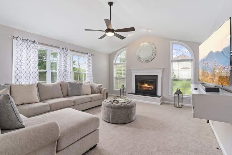 Building Photo - 2190 Beechwood St