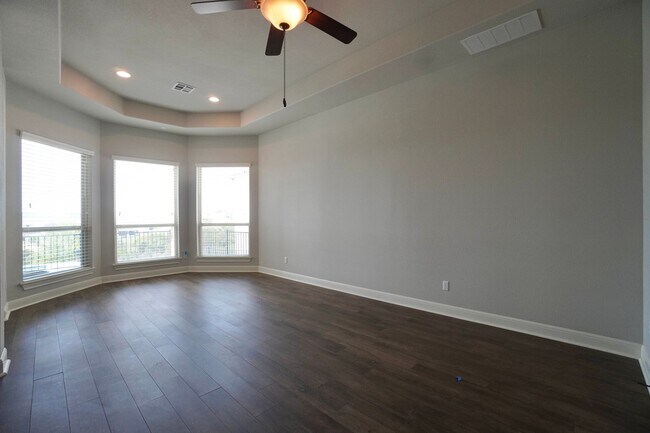 Building Photo - 2209 Milan Meadows Dr
