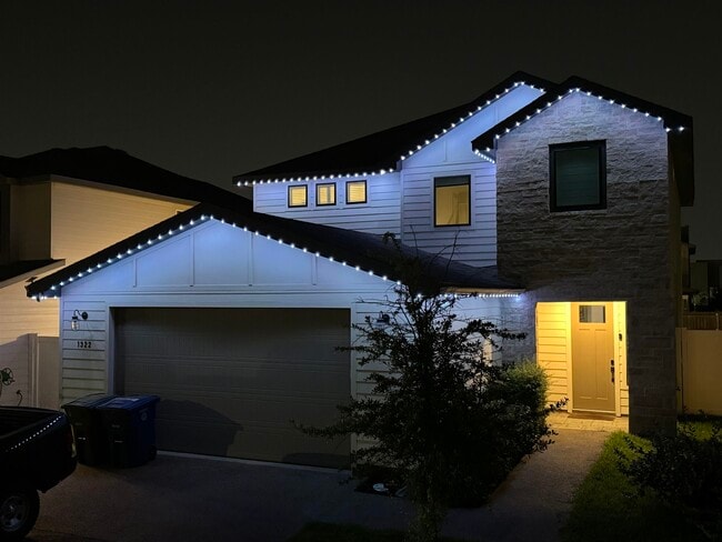 Building Photo - 1322 Sambar Lp