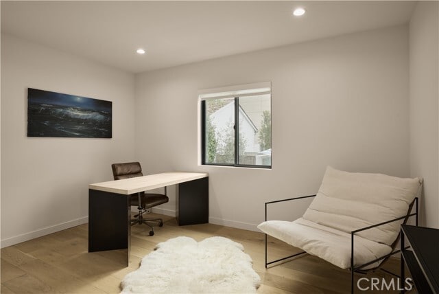 Building Photo - 13916 La Maida St