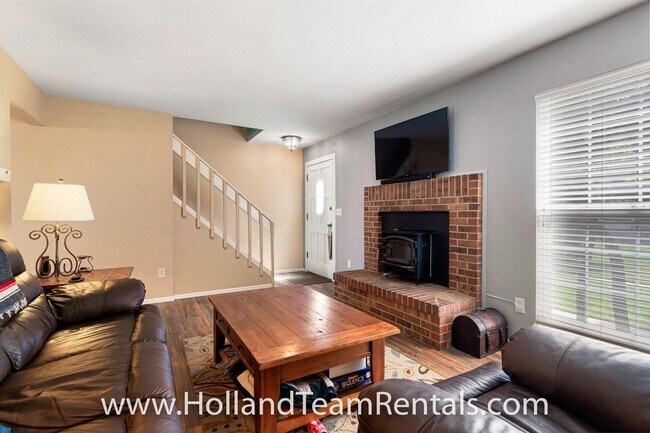 Building Photo - Two Master Suites + Basement 3rd Bedroom