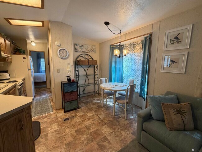 Building Photo - 10322 E 29th Pl