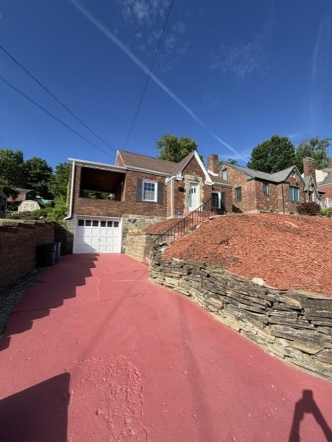Building Photo - Beautiful Home for Rent