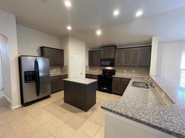 Building Photo - 2537 Old Buck Dr