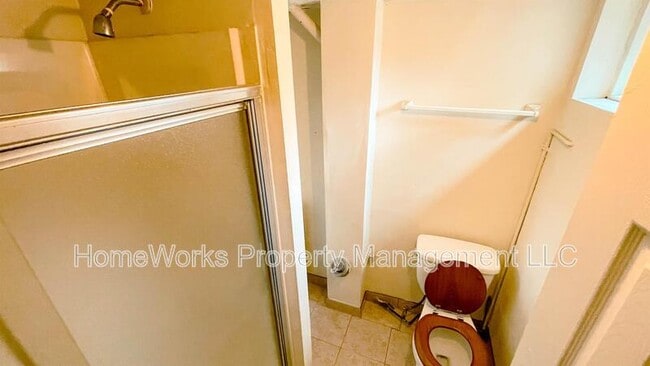 Building Photo - 4012 Clarks Ln