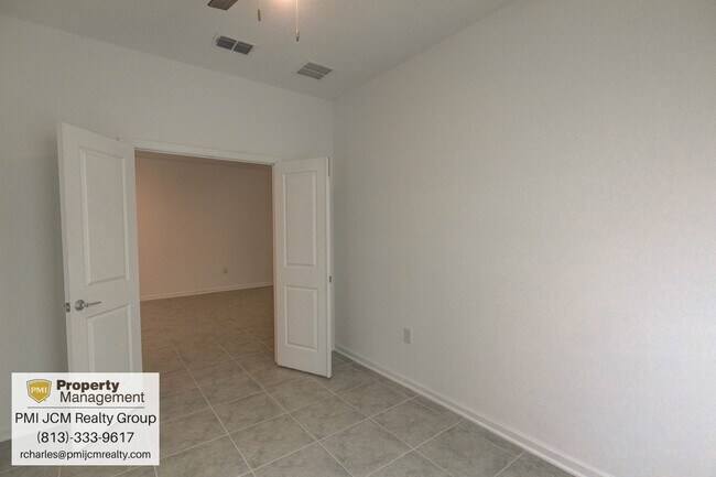 Building Photo - 1259 Lassen St