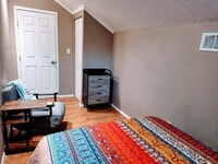 Building Photo - Woodland Village B